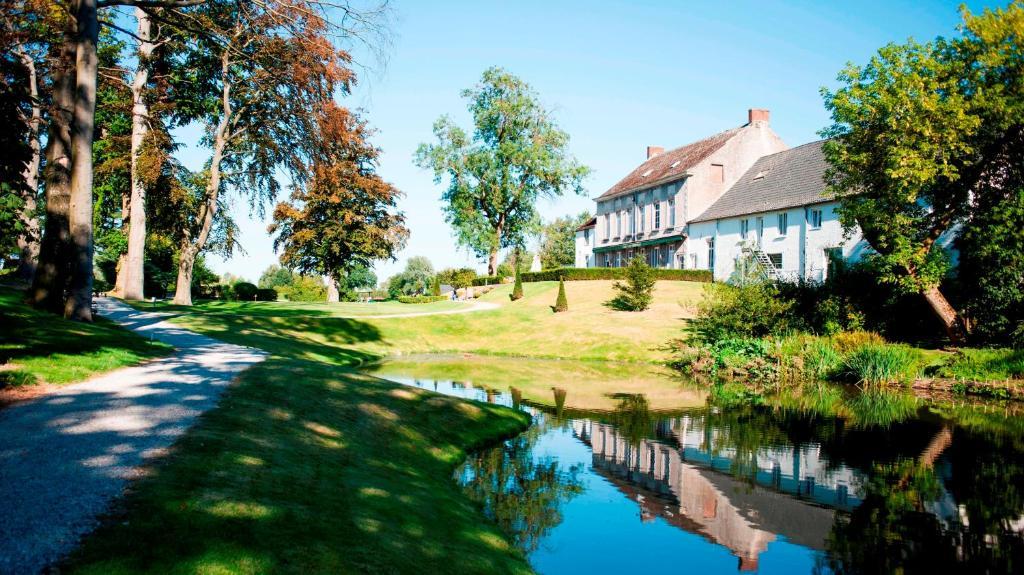 Hotel Golf De Pierpont Bons Villers エクステリア 写真